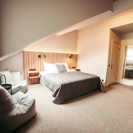 & Hotel Usma