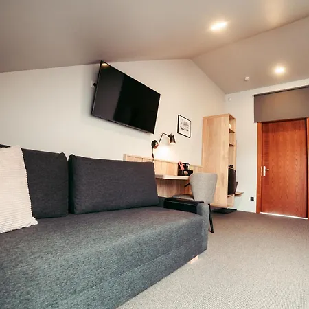 Hotel & Usma