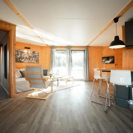 & Hotel 3*